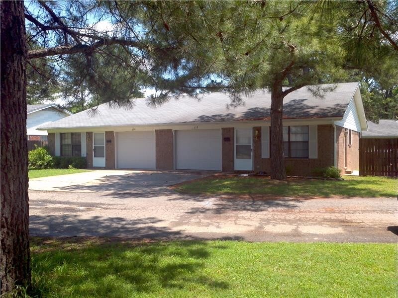 Foto principal - 720 N Jackson St