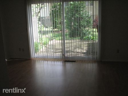 Foto del edificio - 3655 Kenbrooke Ct