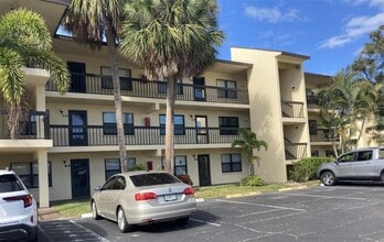 Building Photo - 305 30th Ave W