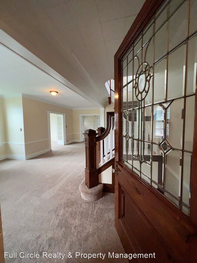 Building Photo - 5 br, 1.5 bath House - 12 2nd Street