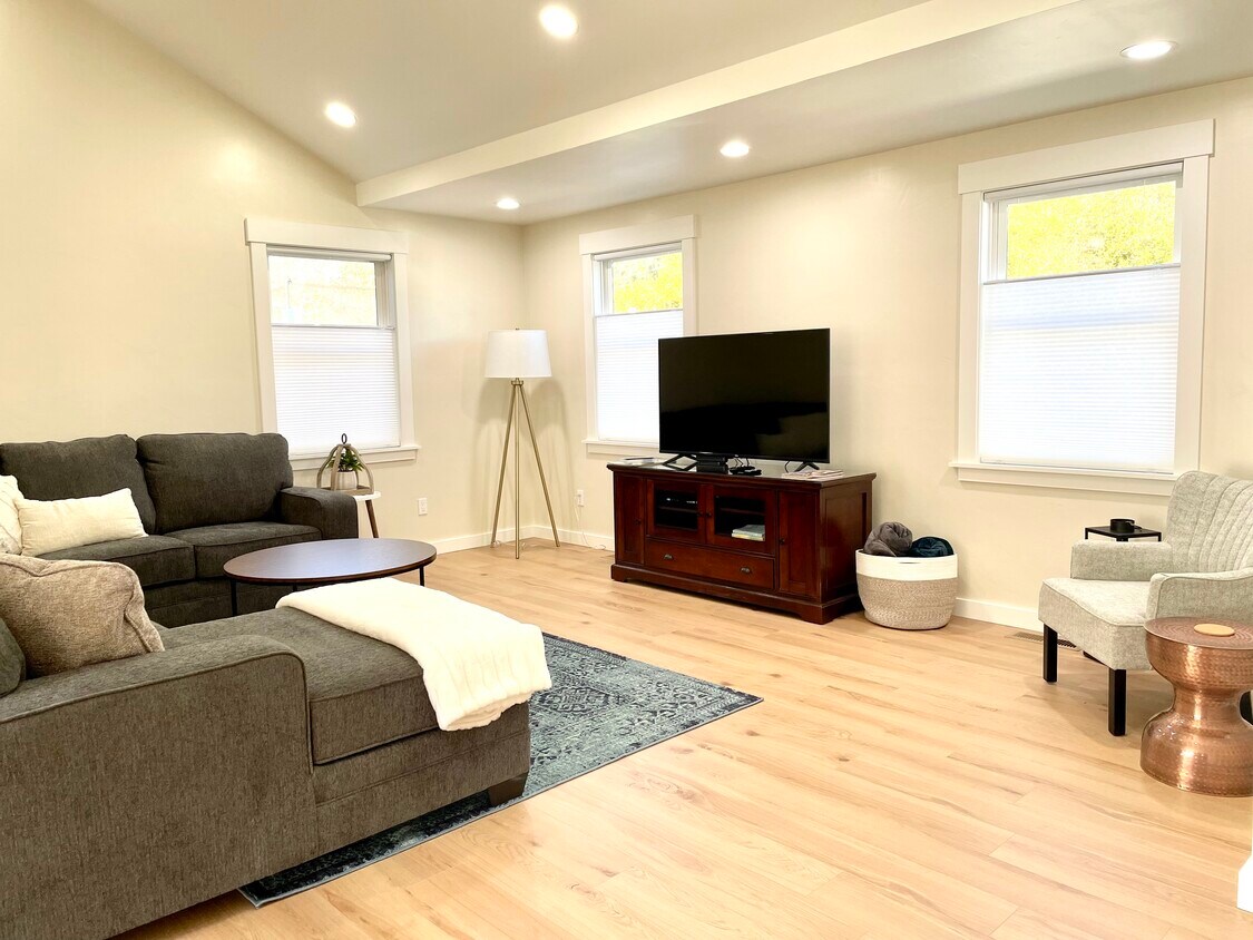 Foto principal - 950 15th St