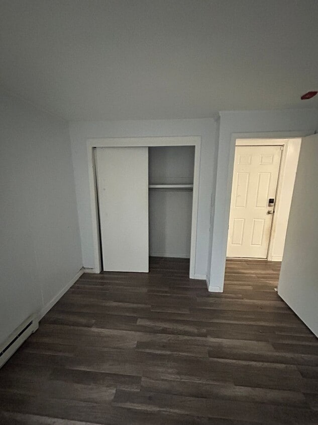 Building Photo - 440 Sawmill Rd