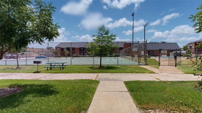 Photo - 904 University Oaks Blvd Apartment