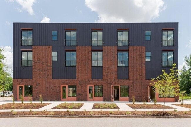 Building Photo - 1744 NW 15th St