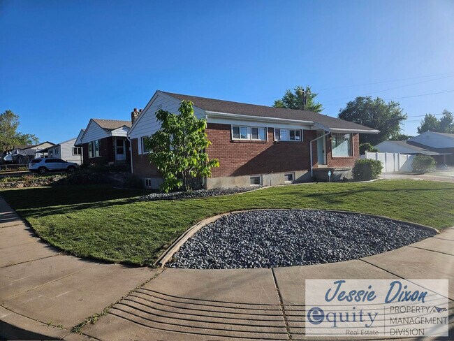 Building Photo - 229 W 4700 S