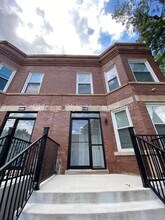 Building Photo - 6402 S Eberhart Ave