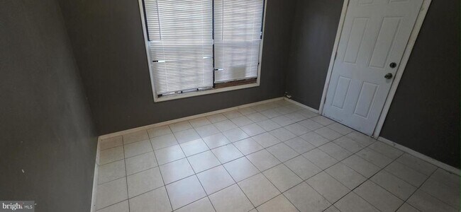 Foto del edificio - 1611 Allengrove St