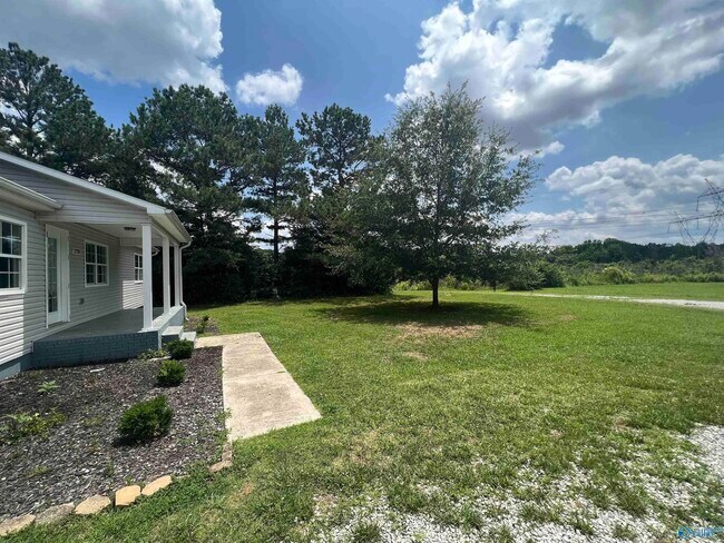 Building Photo - 2720 Old Railroad Bed Rd