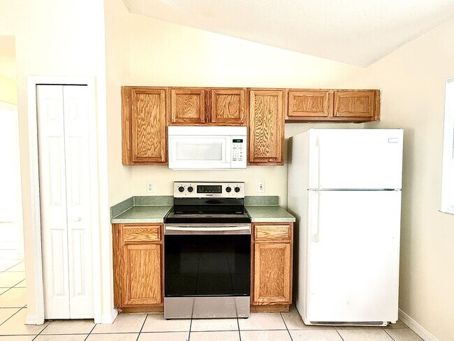 Foto del edificio - 3/2/2 CBS Home - Vero Beach  (LOW MOVE IN ...