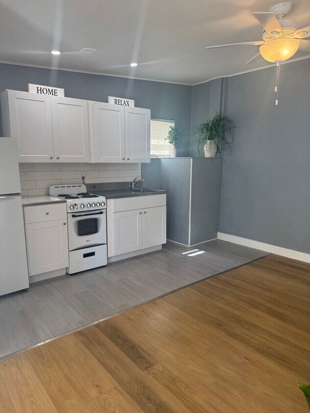 Foto principal - 2210 Thomas St