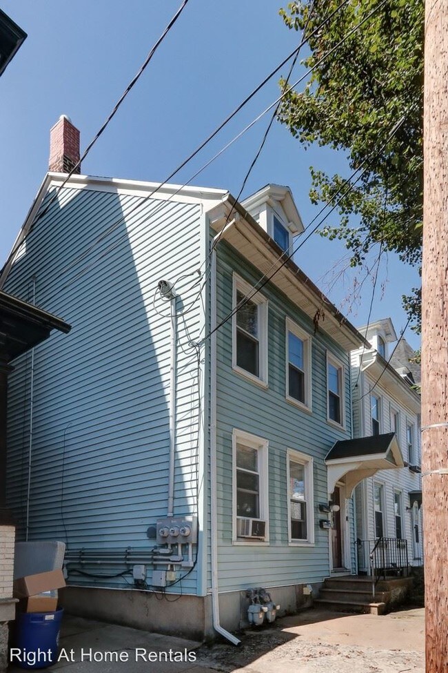 Foto del edificio - 126 Porter St