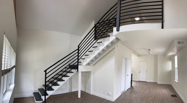 Building Photo - 3650 S Wolcott Ave