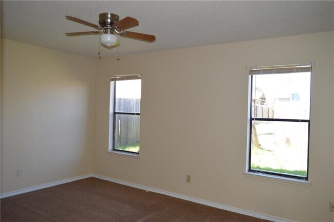 Building Photo - 2615 Alcott Ln