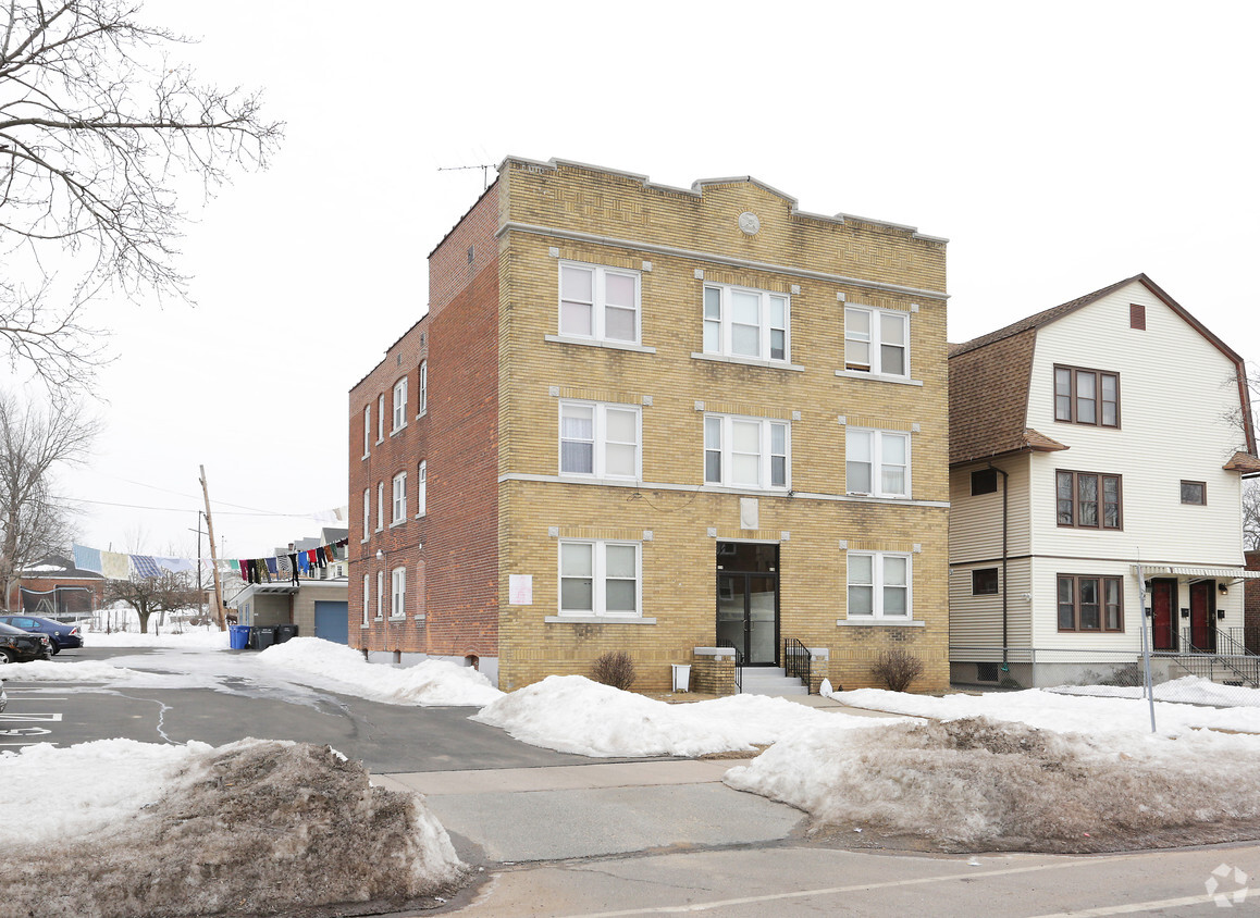 Building Photo - 614-616 Franklin Ave