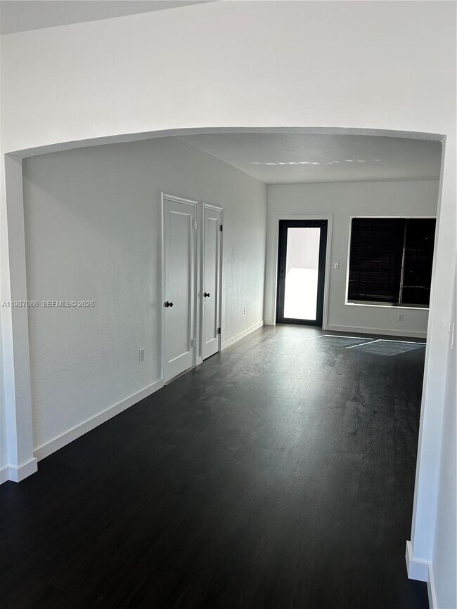 Foto del edificio - 235 83rd St