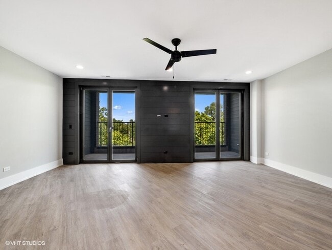 Building Photo - Clark Apartments