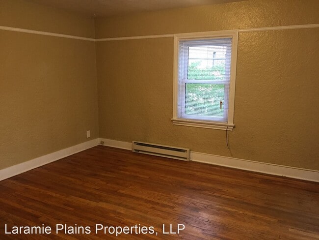 Building Photo - 1216 E Ivinson Ave