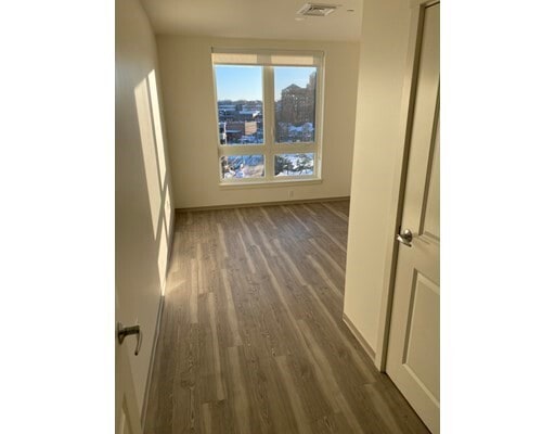 Building Photo - 90 Braintree St