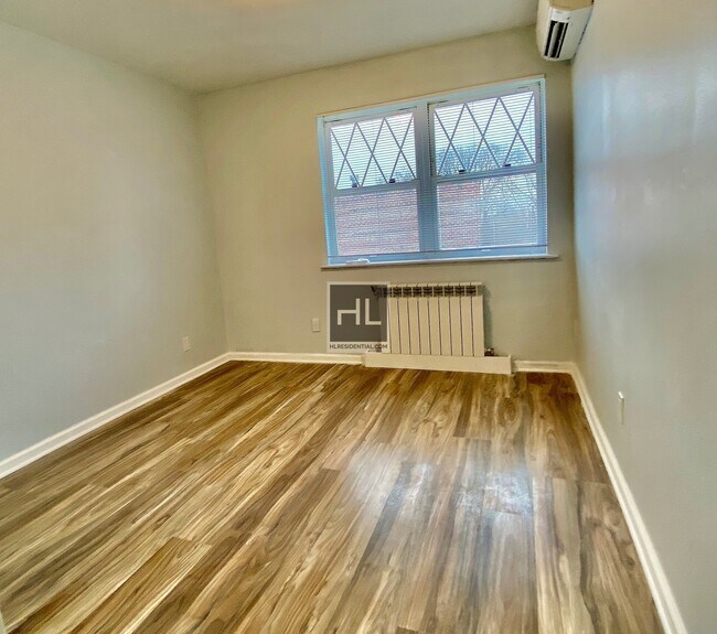 Building Photo - 67 STREET / Middle Village