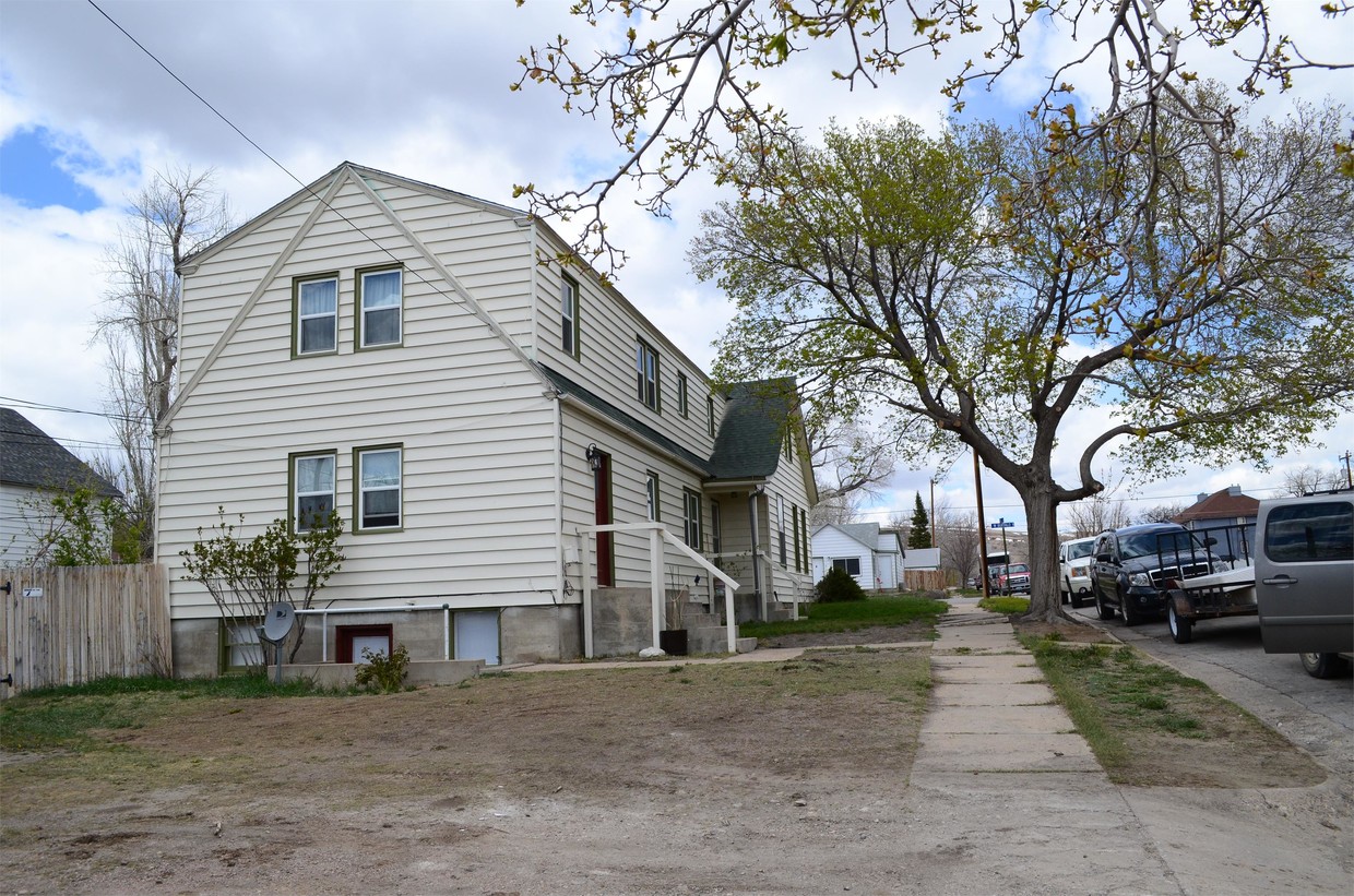216 1/2 1st St Unit 1, Rawlins, WY 82301 Apartment for Rent in