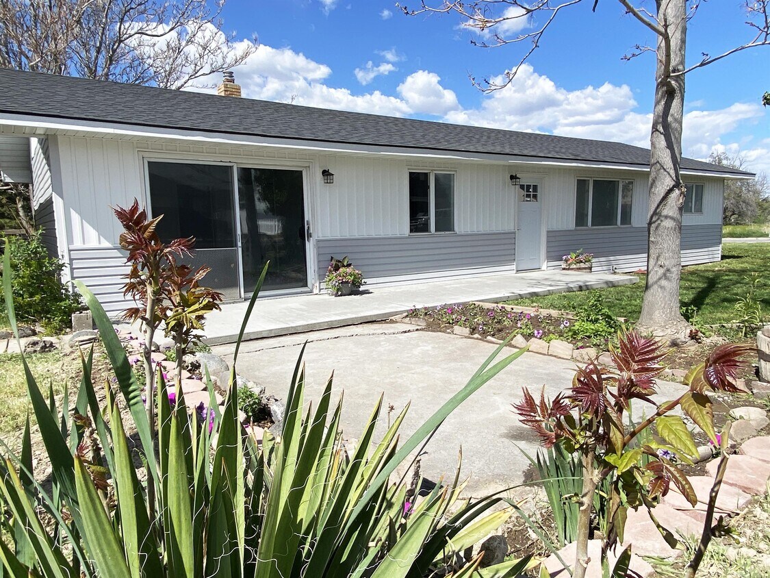 824 Craven Ave, Buhl, ID 83316 House Rental in Buhl, ID