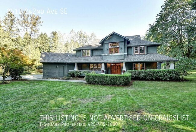 Foto del edificio - RECENT PRICE DROP!!! Exceptional Custom Cr...