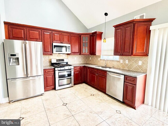 Foto del edificio - 37 Richards Rd