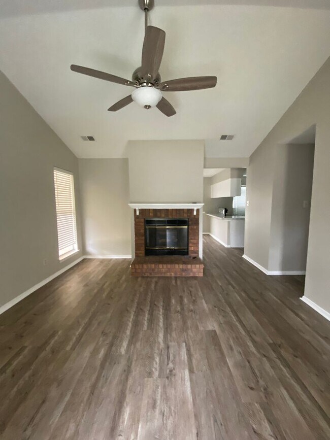 Foto del edificio - 3525 Cornwall Cove