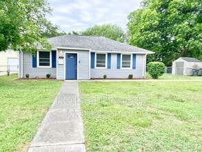Building Photo - 323 Roane Dr