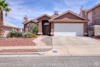 Building Photo - 7449 Plaza Taurina Dr