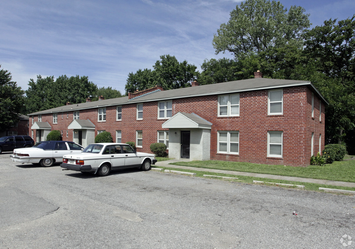 Primary Photo - Lapaloma Apartments