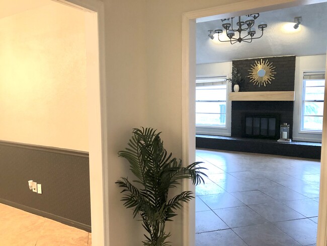 Photo - 11511 Kirkvalley Dr House