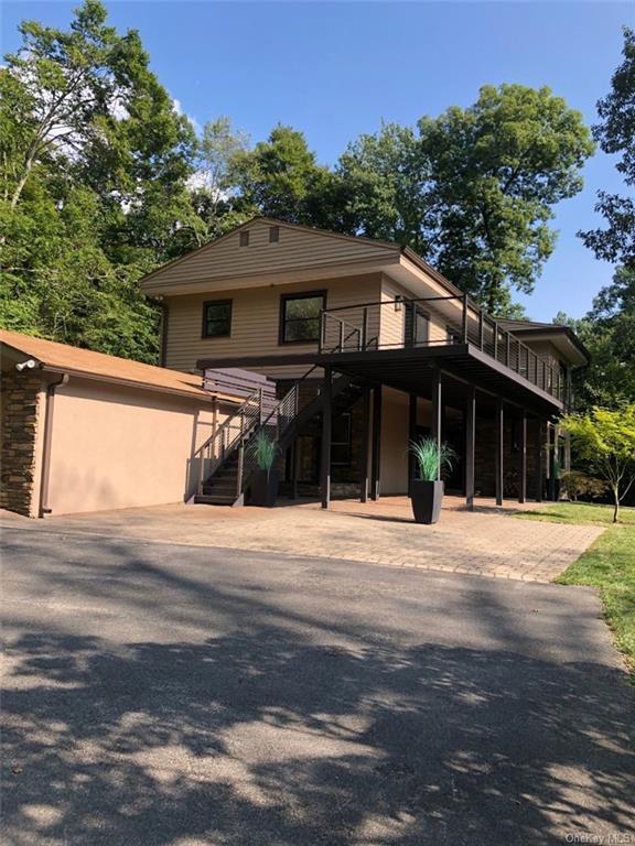 Building Photo - 515 S Mountain Rd