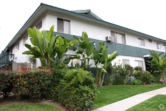 Foto del edificio - Fern Grove Apartments