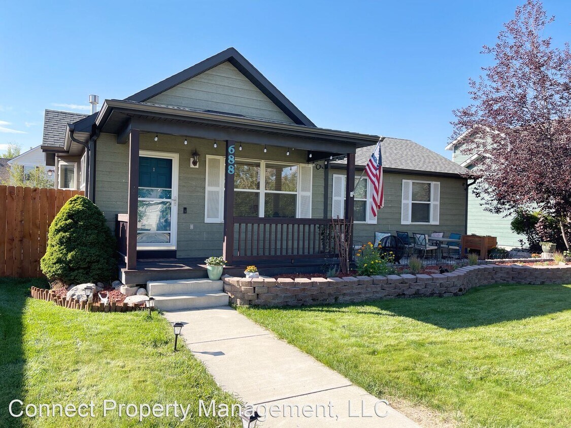 Foto principal - 3 br, 2 bath House - 688 Green Tree