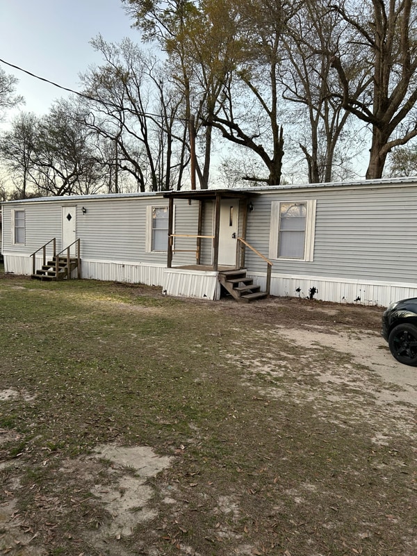 Building Photo - 133 Legend Ln