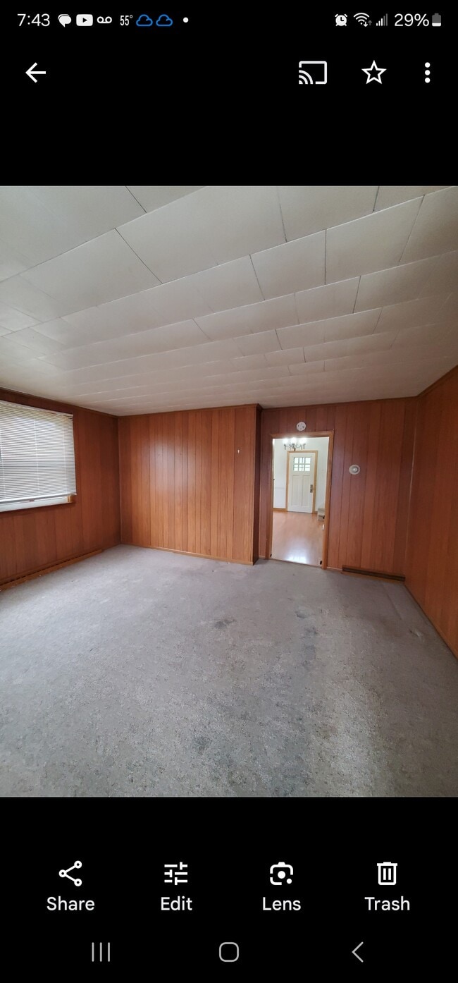 Building Photo - 300 Painter St