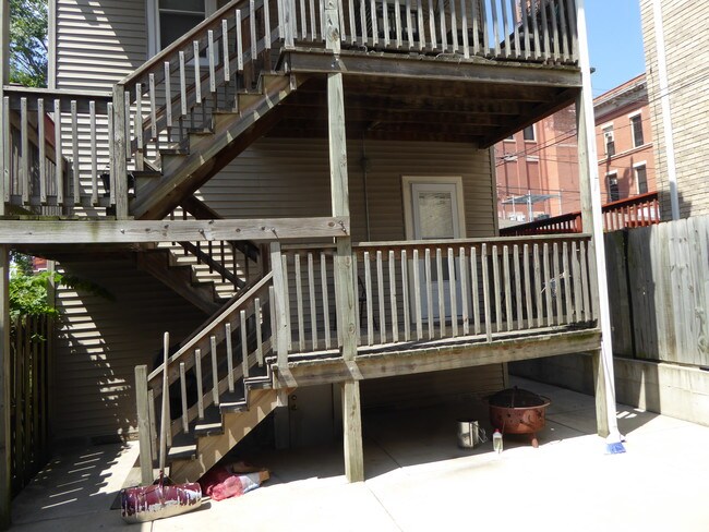 Building Photo - 3526 S Parnell Ave