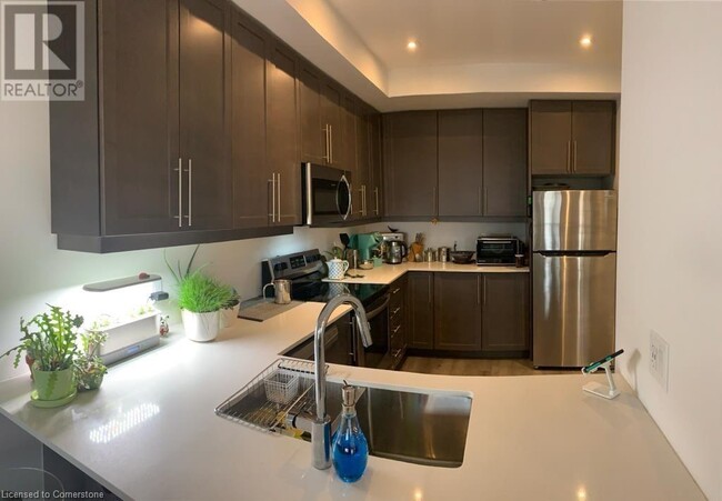 Building Photo - 5000 Connor Dr