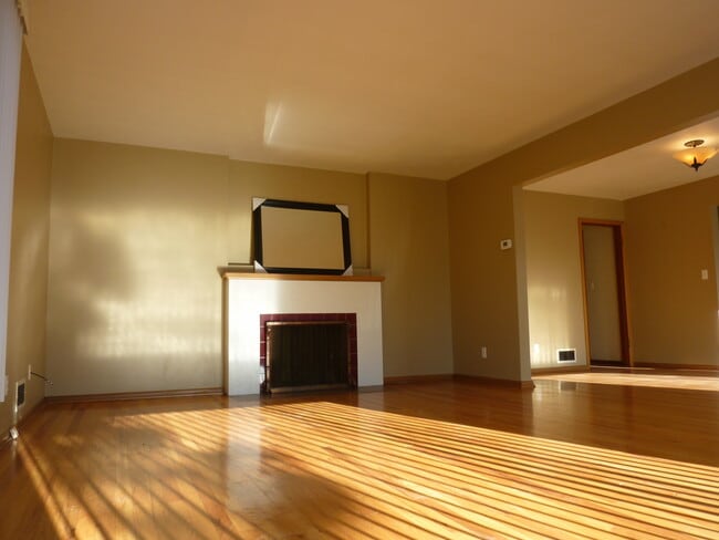 Foto del edificio - 719 E 35th Ave