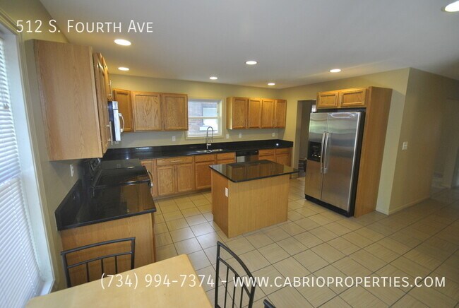 Building Photo - 512 S. Fourth Ave.