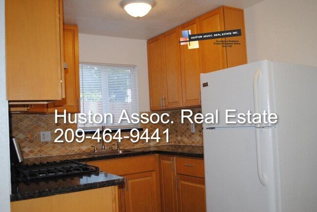 Building Photo - 137 E. Harding Way #A, Stockton