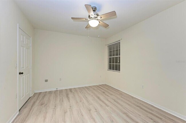 Building Photo - 1155 Villagio Cir