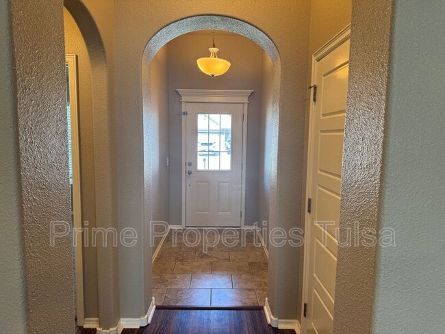 Foto del edificio - 7301 S Magnolia Ave