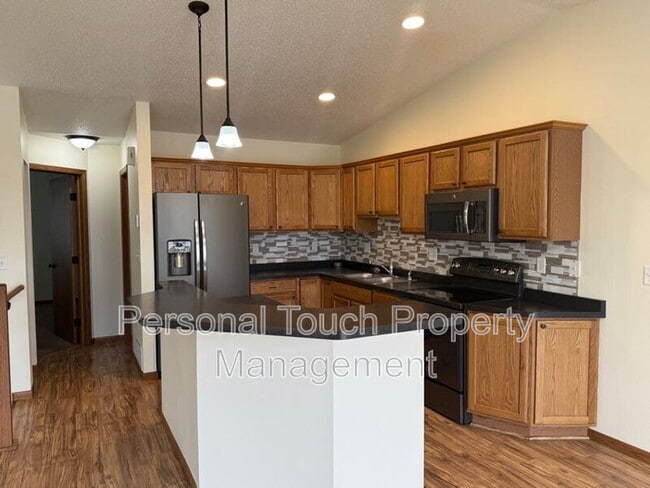 Building Photo - 2480 5th St W