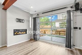 Foto del edificio - 6357 Nelson Ct