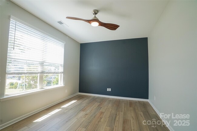 Building Photo - 16126 Flame Azalea Ct