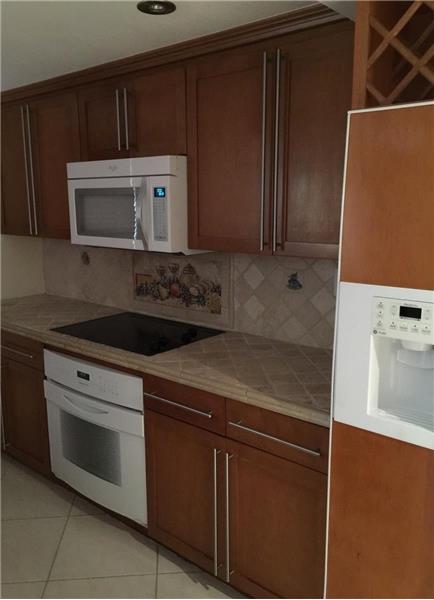 Foto del edificio - 8226 NW 8th St