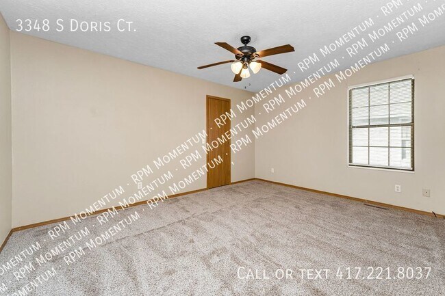 Building Photo - Southwest Duplex 2 Bedroom 2 Bathroom 2 Ca...