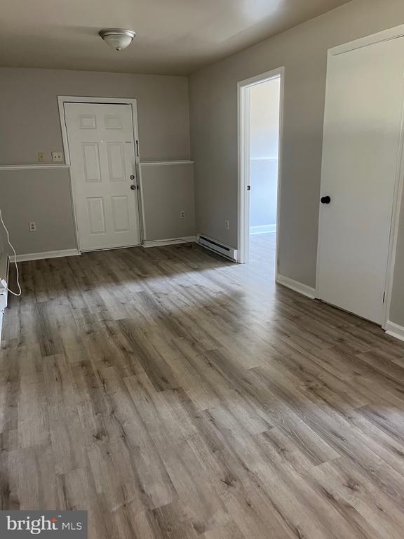 Foto del edificio - 7889 Main St